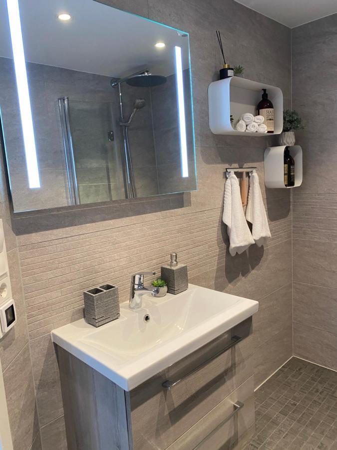 Hundbergan Apartment-free Parking-15 Min From Tromso